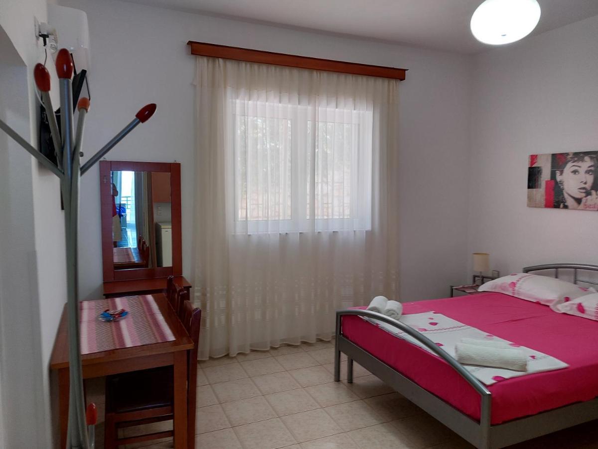 The Sun House Apartman Saranda Kültér fotó